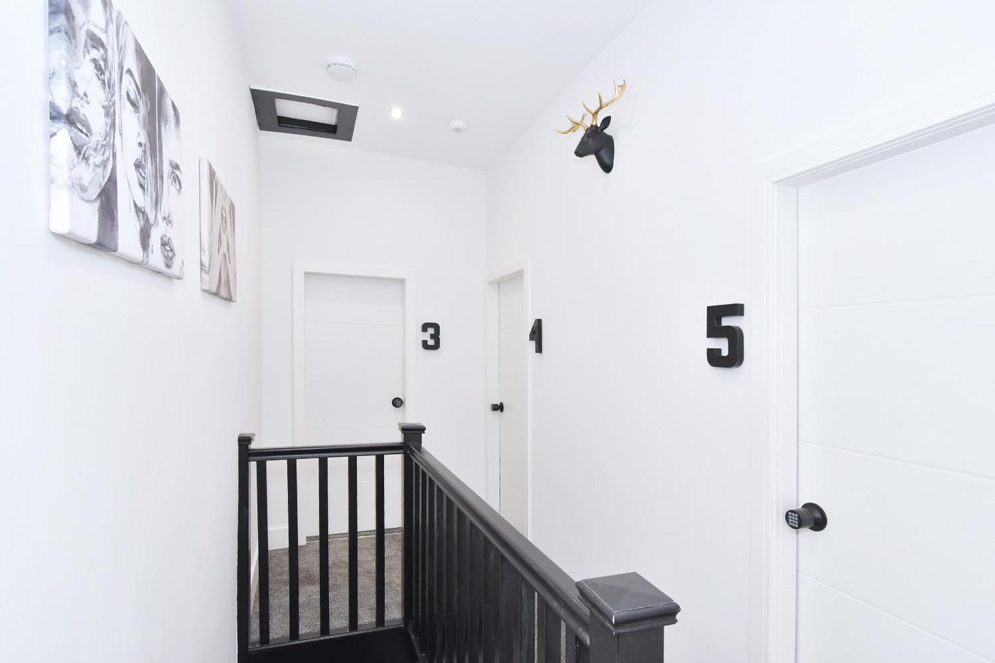 Townhouse @ Henry Street Crewe Hotel Екстериор снимка