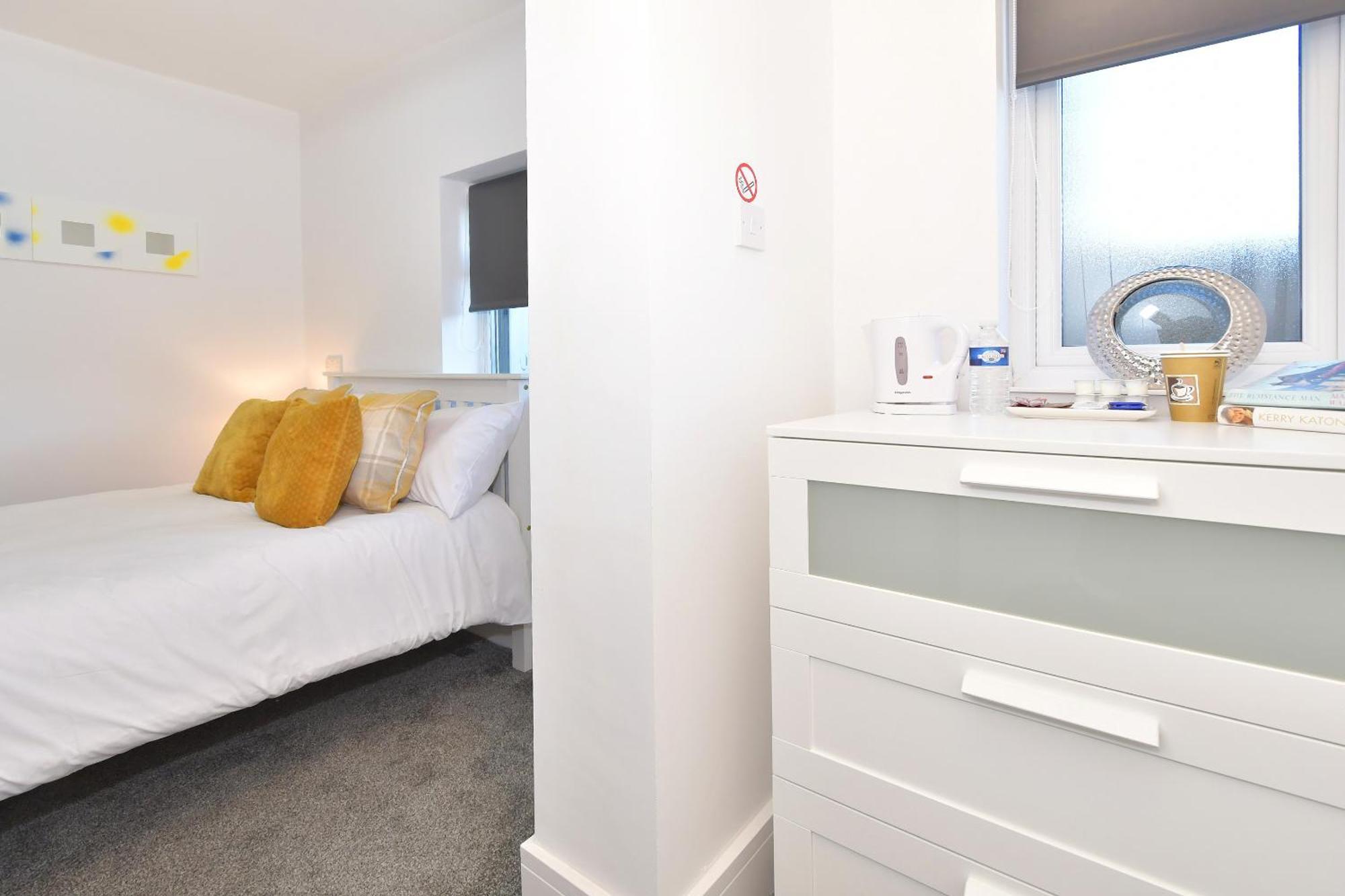 Townhouse @ Henry Street Crewe Hotel Екстериор снимка