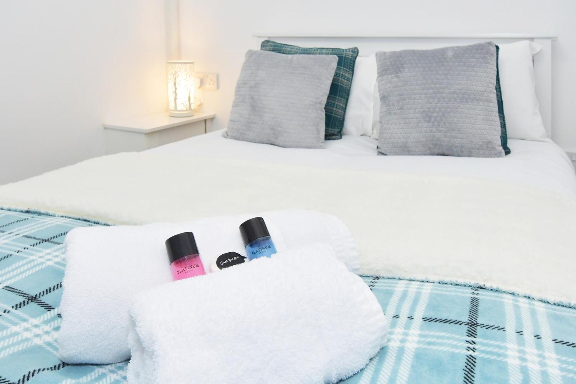 Townhouse @ Henry Street Crewe Hotel Екстериор снимка